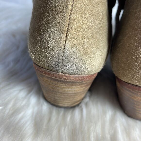 Free People Venture Soapstone Olive Distressed Suede Booties Sz 36/US 6 - Picture 12 of 12